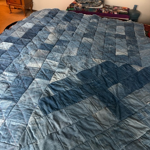 United States Flag Patriotic Patchwork Rag Quilt - Picture 6 of 7